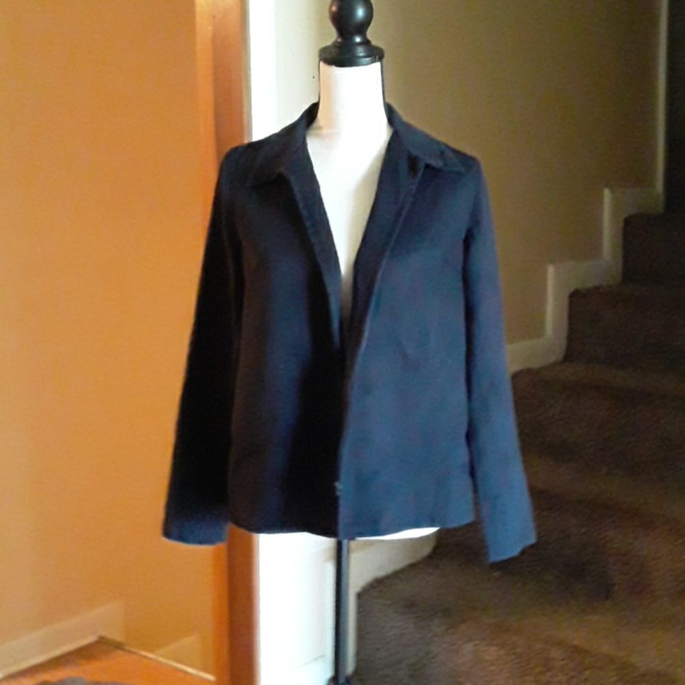 # Petite Sophisticate women's blazer, size medium